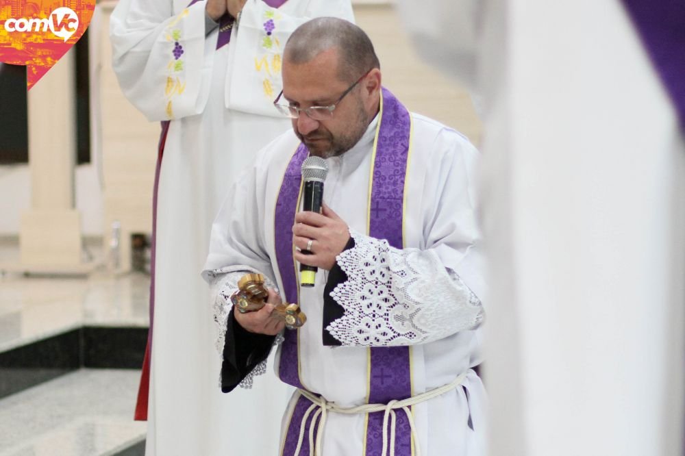 Ponta Grossa se despede do padre Noé