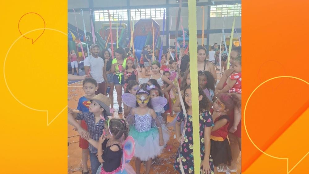 Bailinho de Carnaval Kids reúne cerca de 450 pessoas numa tarde de alegria e diversão