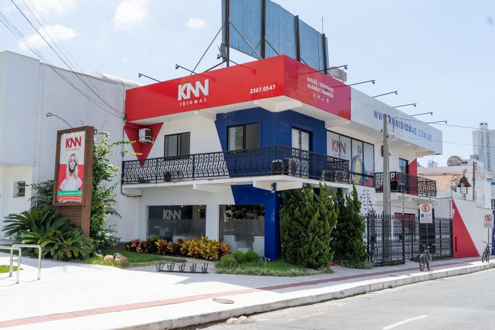 Método exclusivo de cursos de inglês chega em Ponta Grossa