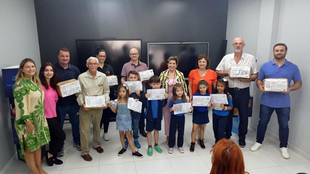 Sindipan premia estudantes em Concurso de Desenho