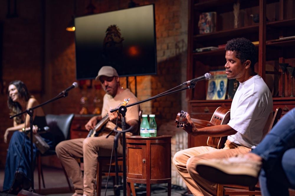 Natiruts faz tour de despedida 