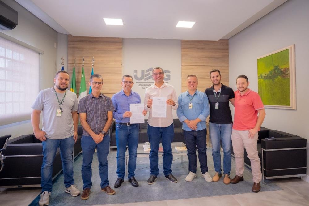 UEPG formaliza convênio e estuda ceder um terreno para construção do campus do IFPR