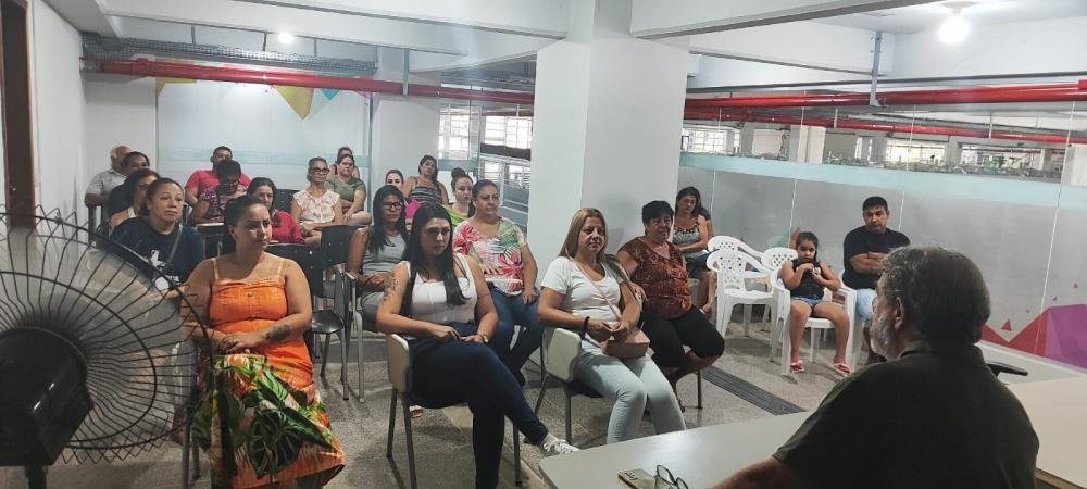 Reunião de alinhamento para a Feira da Lua: preparativos em alta para um evento memorável