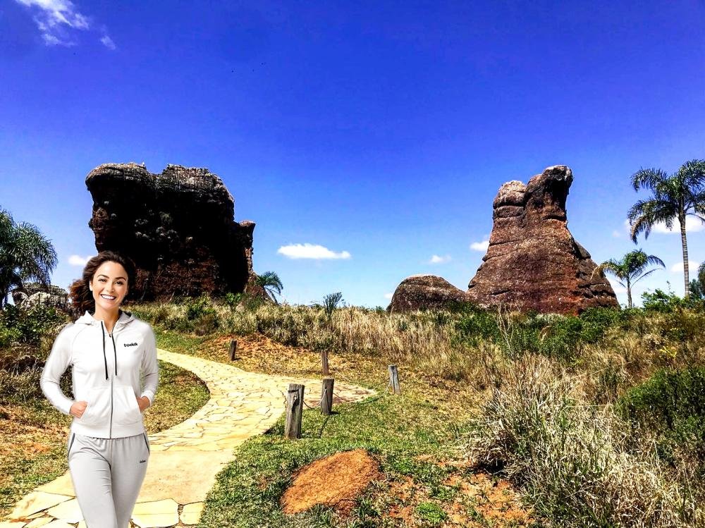 Parque Estadual de Vila Velha realiza feira de artesanato com exposição feita por mulheres