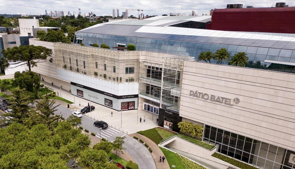 Pátio Batel cresce 12,2% em vendas, atingindo faturamento de R$ 1,1 bilhão ao completar sua primeira década