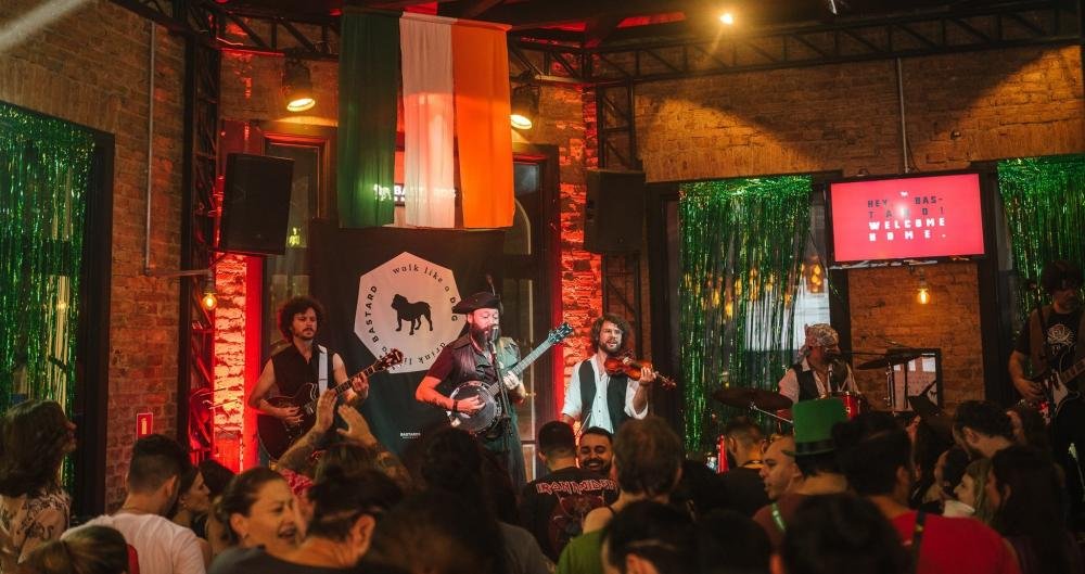 Shows ao vivo de Irish Punk e Rock Pirata são destaques em evento gratuito em comemoração ao St. Patrick’s Day 