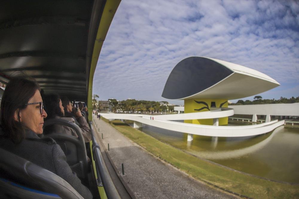 Mercado imobiliário de Curitiba e RMC cresce impulsionado pela qualidade de vida