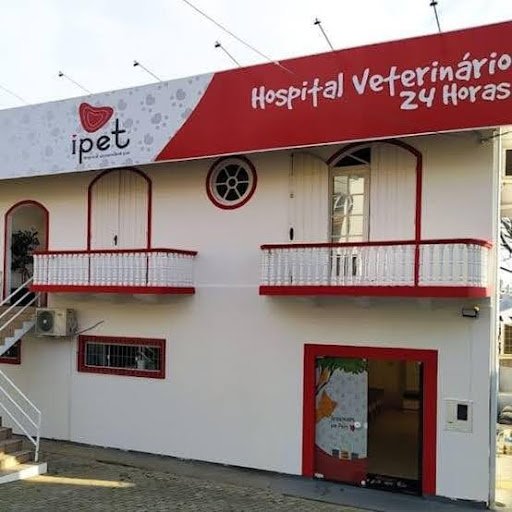 Qual a diferença entre clínica e hospital veterinário?