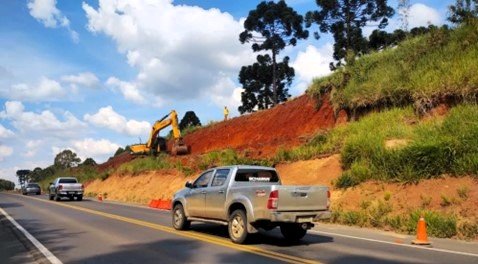 Via Araucária avança com trabalhos de conservação e revitalização da malha viária