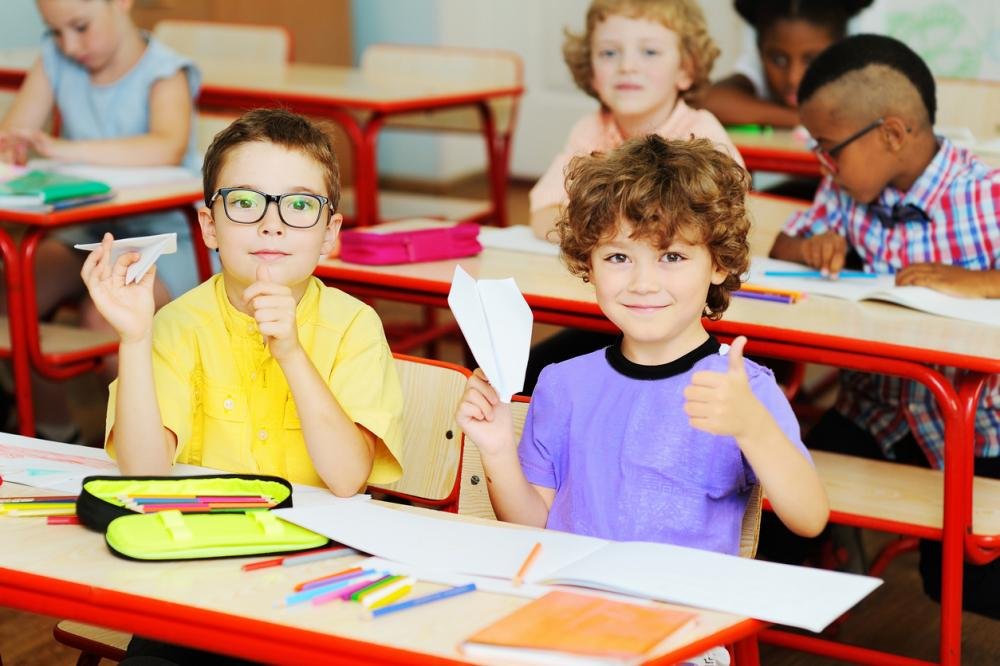 Conheça os benefícios e saiba como decidir o momento certo de matricular os filhos na escola