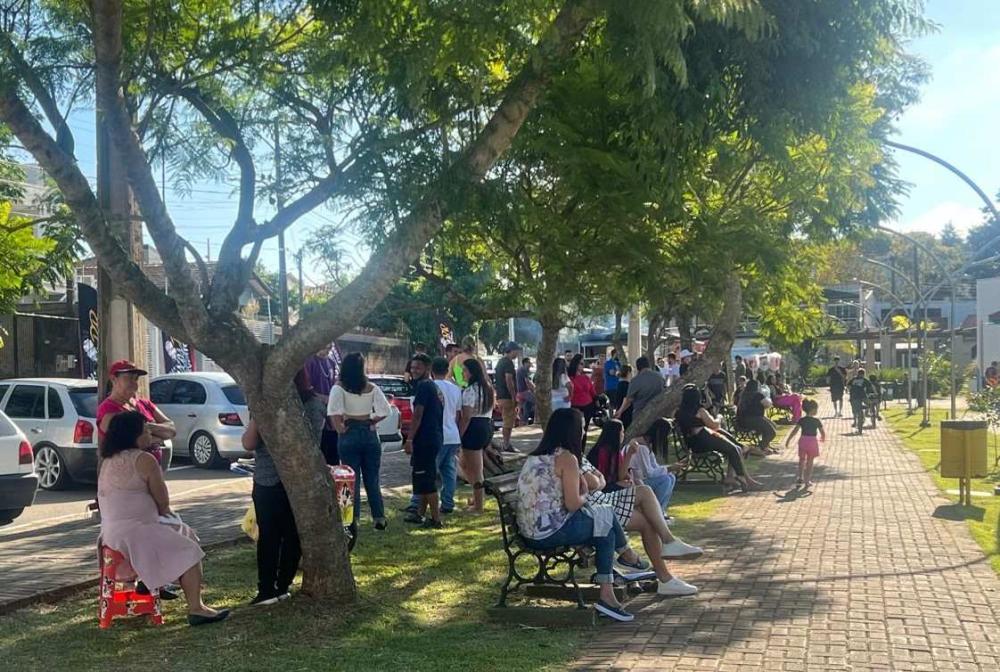 Praça Pedro Cortez, no bairro Cem Casas, recebe o Domingo na Praça neste dia 5
