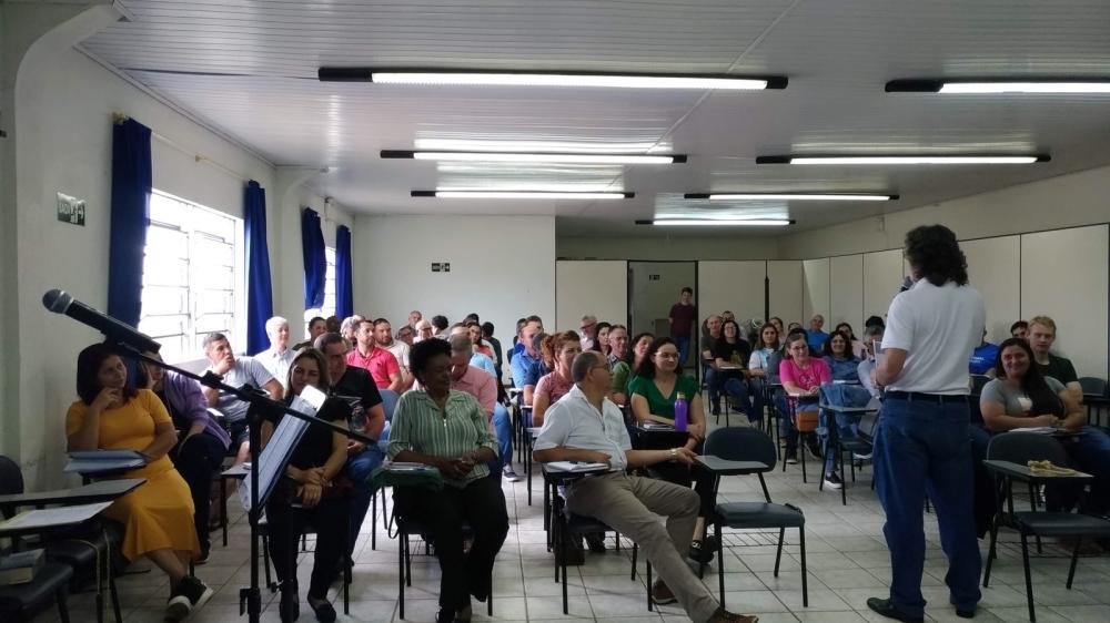 Paróquia São José recebe a última formação para conselheiros