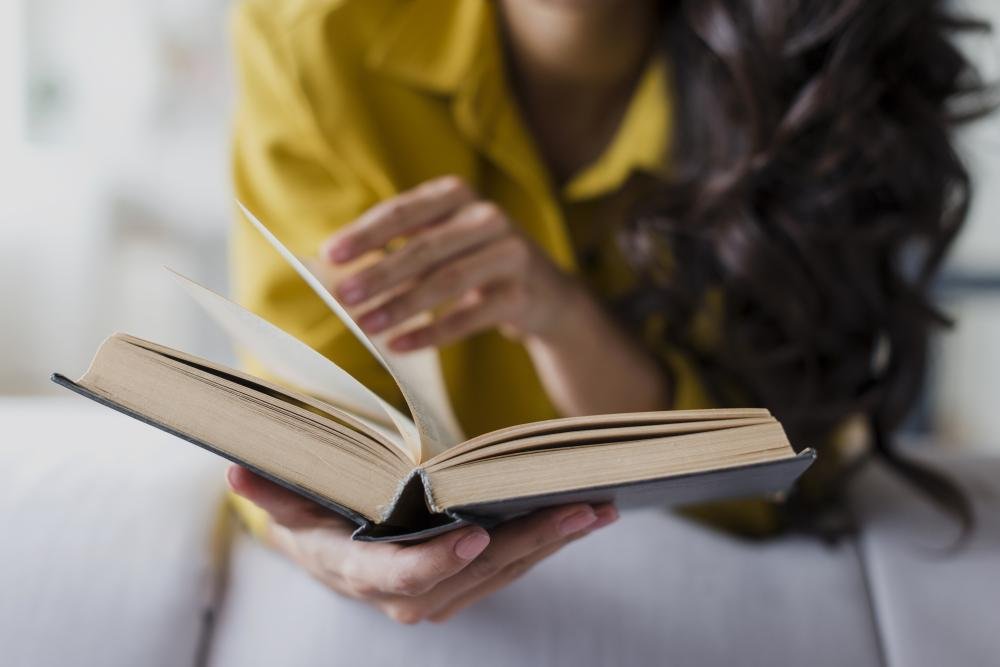 Dia do Escritor: 5 autores que podem acelerar a aprovação no vestibular