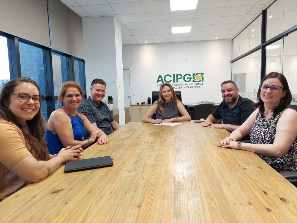 ACIPG firma parceria com curso de Engenharia de Materiais da UEPG