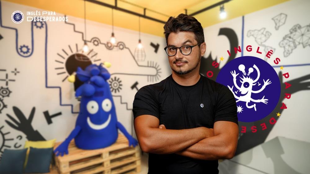 Conversação com inteligência artificial é cortina de fumaça, diz fundador do Inglês para Desesperados; Brasil cai no ranking de proficiência