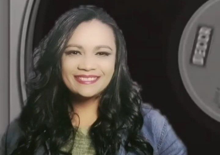 Lilian Silva: Transformando Vidas Através da Música Gospel