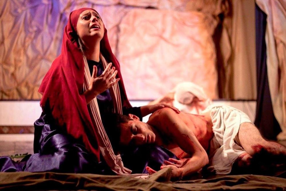 Reviva a Paixão de Cristo: Uma Jornada de Fé e Reflexão