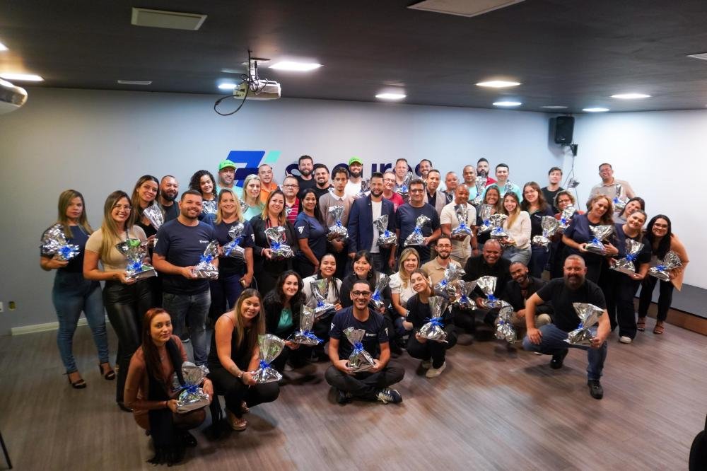 O ano da virada: 77 Seguros já supera vendas de 2023 e 2024 e projeta revolução no setor