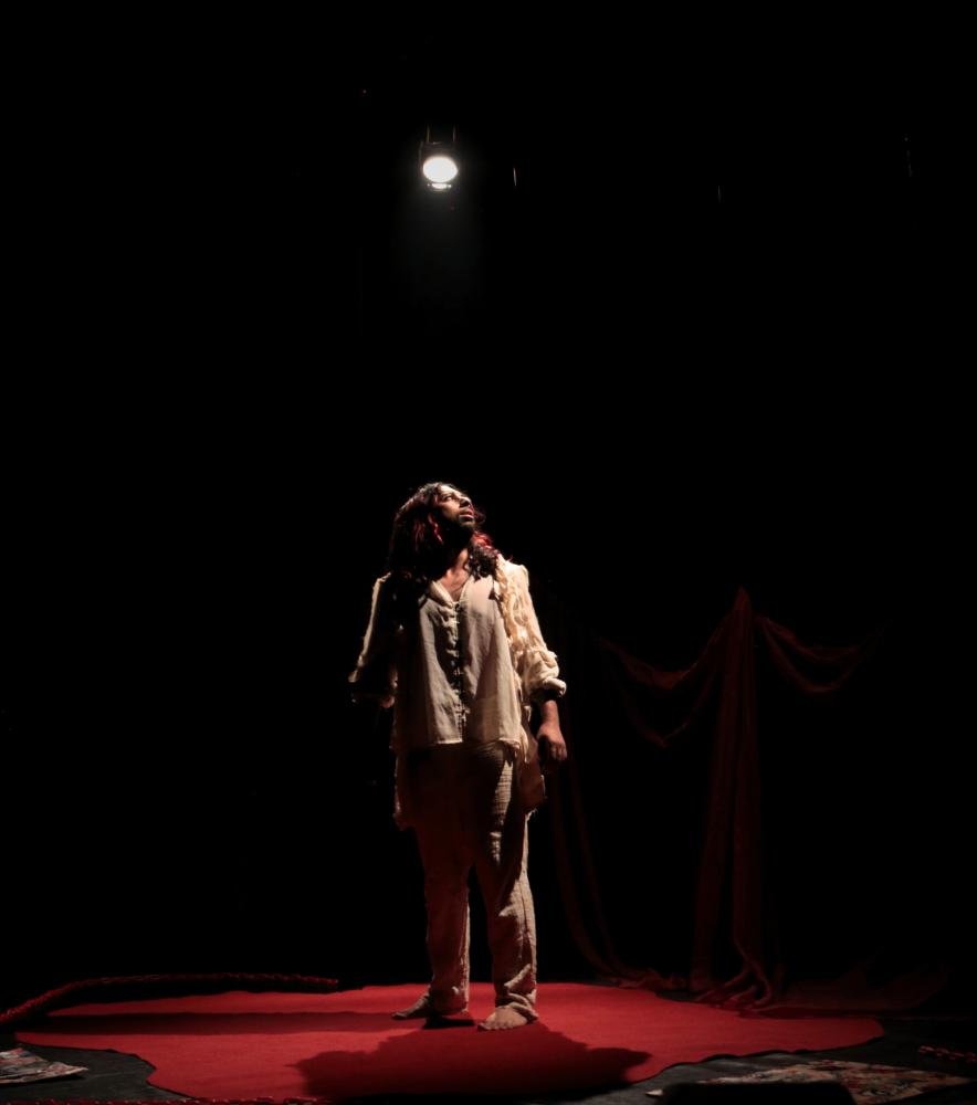 Grupo de Teatro Dia de Arte apresenta peça inspirada no Manifesto Antropofágico