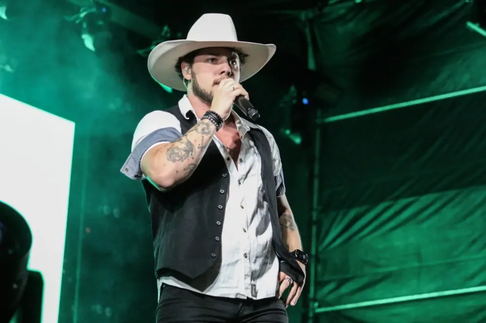 Maury Lima surpreende com novo projeto musical e confirma turnê em 2025