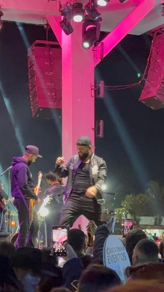 “Cê Tá Doido Festival” leva multidão ao delírio em Ribeirão Preto com mais de 5 horas de modão, nostalgia e explosão sertaneja