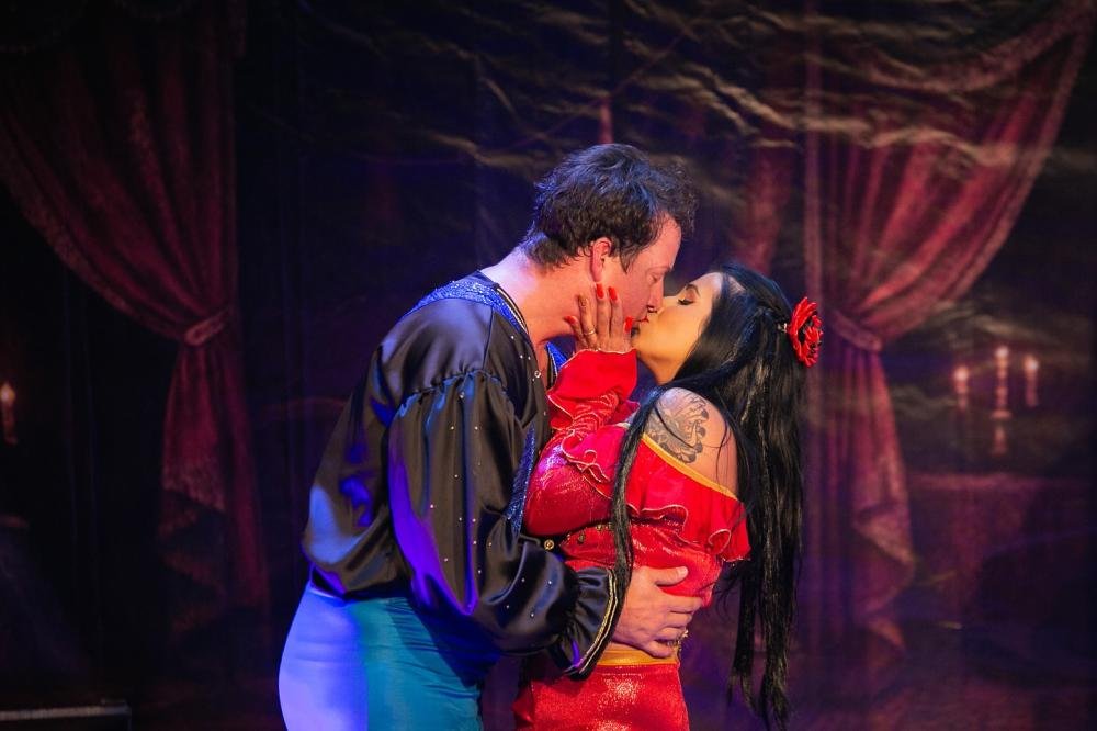 Cirque Volare encerra temporada com apresentações e oficinas de dança