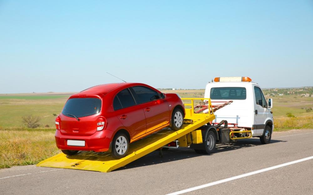 Rastreamento Veicular: Escolher Só o Básico ou Incluir Assistência? A Diferença Está nos Detalhes!