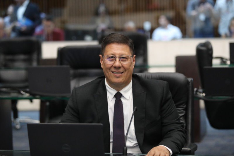 Deputado Adão Litro destaca trabalho das comissões da Assembleia