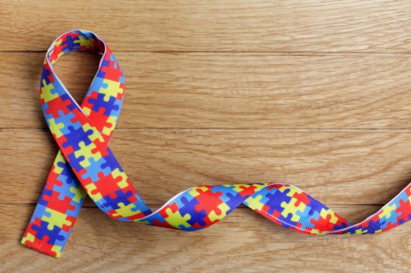 Projeto quer que escolas tenham especialistas para atender portadores de autismo