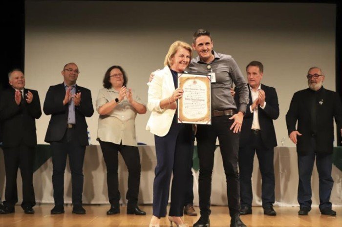 Márcia Huçulak é homenageada no Dia da Gratidão pelo trabalho contra covid-19