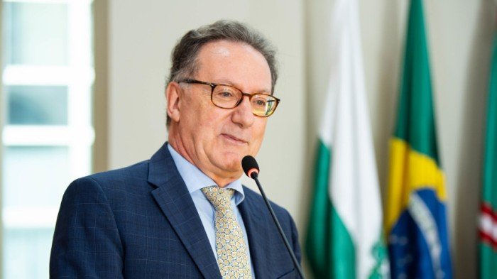 Assembleia Legislativa homenageia o cônsul-geral da Itália em Curitiba