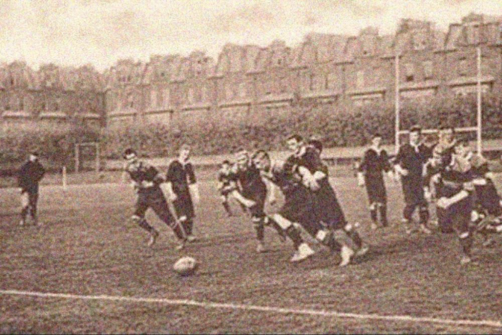 Há 128 anos era disputada a primeira partida de futebol no Brasil
