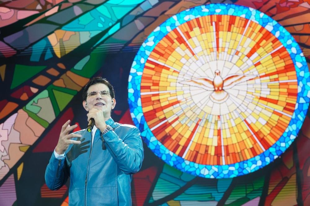 Padre Reginaldo Manzotti faz show em Jerusalém e reúne mais de 3000 mil pessoas 