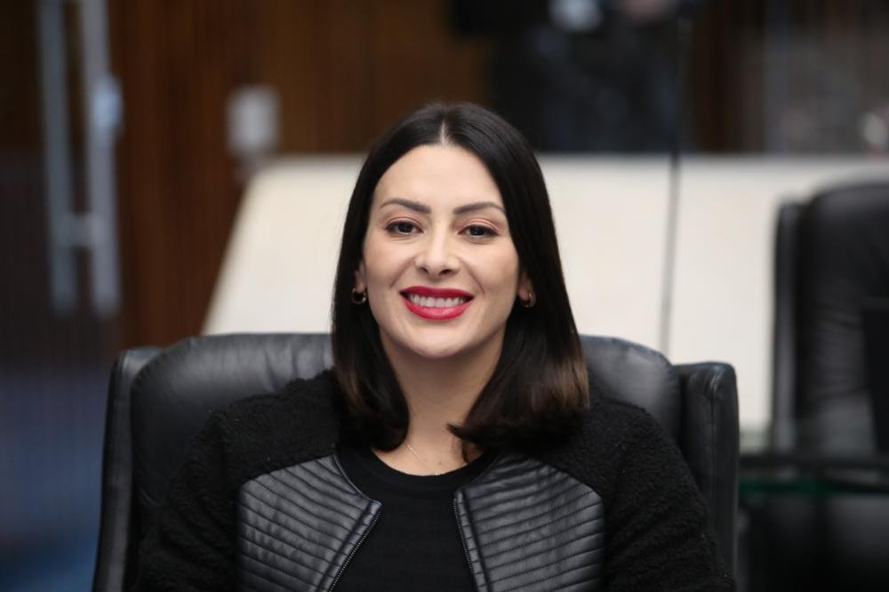 Avança projeto da deputada Mabel e da Bancada Feminina que protege mulheres de assédio sexual nos ônibus