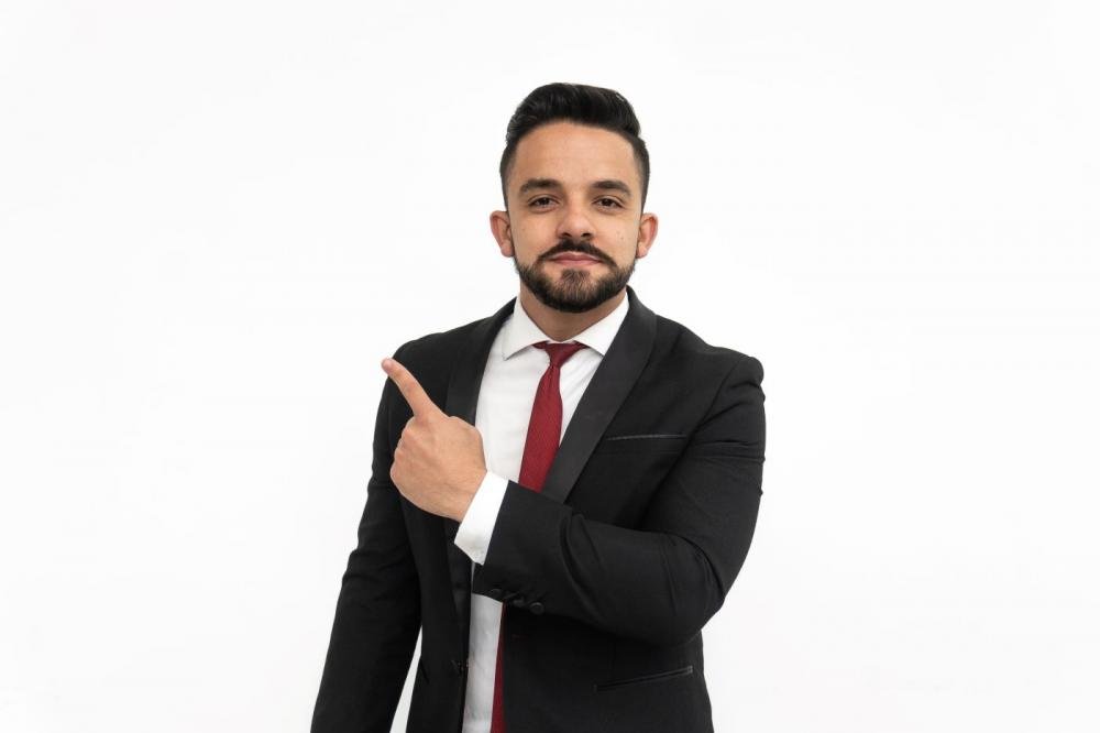 Congresso em Curitiba debate o uso da tecnologia para fomentar vendas de veículos seminovos e usados