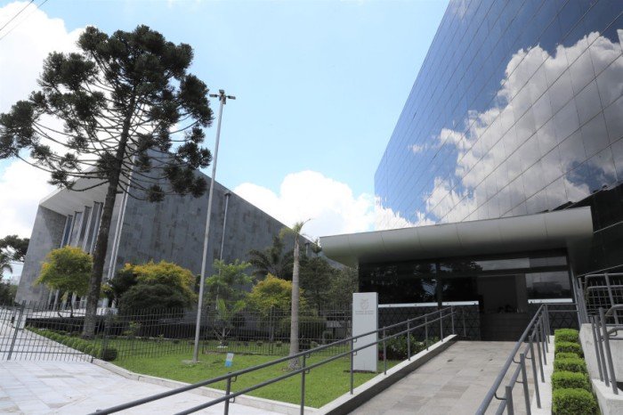 Assembleia chega aos 169 anos mais moderna e próxima da população