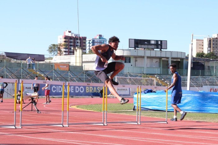 Taekwondo, wrestling e ginástica rítmica movimentam os Jogos Escolares em Maringá
