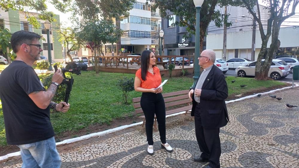 “Saí de casa com dez anos para ir ao seminário”: Bispo Dom Sérgio relata caminhada religiosa no Circular 