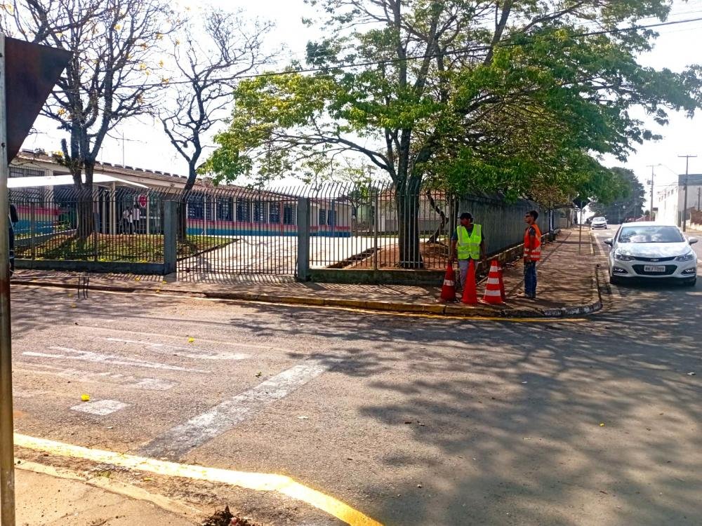 Rua Lauro Bueno passa a ter único sentido em Castro