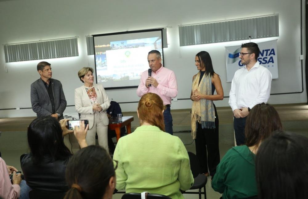 Comitiva da Argentina visita Ponta Grossa