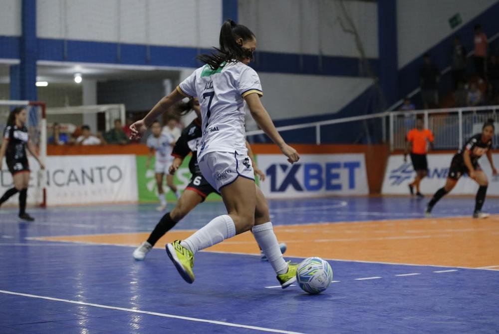 ADTB perde para Cascavel, no jogo de volta das quartas de final, e se despede da LFF