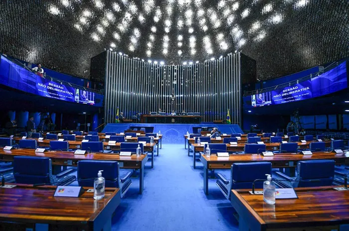 Sessão deliberativa de terça também pode analisar indicados a embaixadas e relatório sobre políticas de defesa - Foto: Edilson Rodrigues/Agência Senado