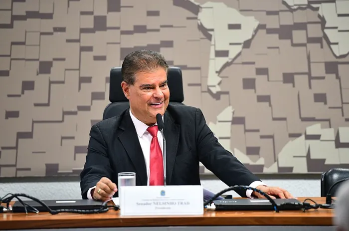 Presidente da CRE, o senador Nelsinho Trad é autor do requerimento para o debate - Foto: Edilson Rodrigues/Agência Senado