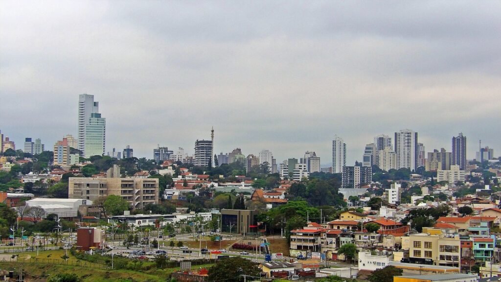 A horta do projeto Vale Verde fornece alimentos para a merenda escolar em Jundiaí.