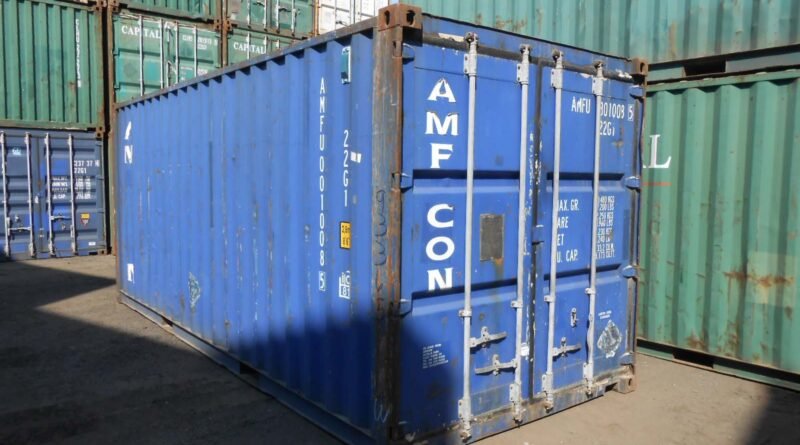 20 Foot Storage Shipping Container at Container Yard