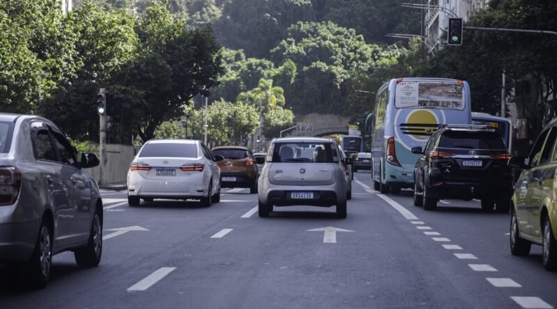 Road traffic in Rio de Janeiro, Brazil.