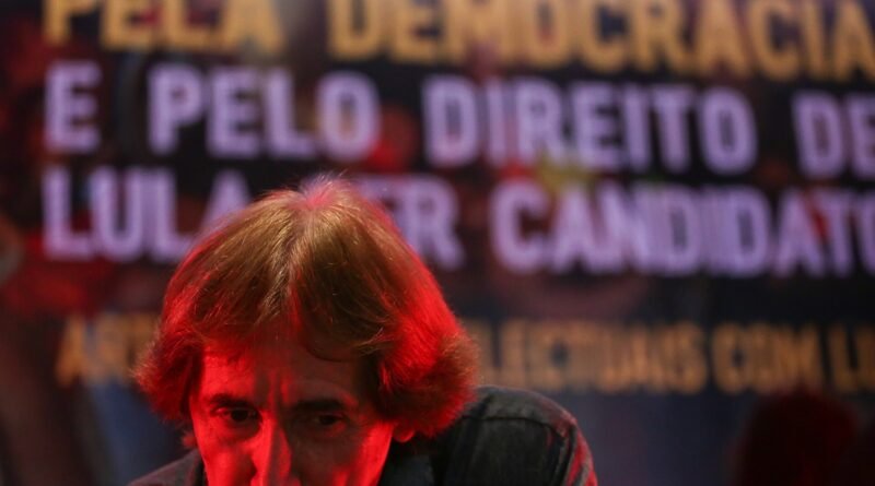 O cantor Odair José durante Ato realizado em São Paulo em 18 de janeiro de 2018. Crédito: Sérgio Silva
