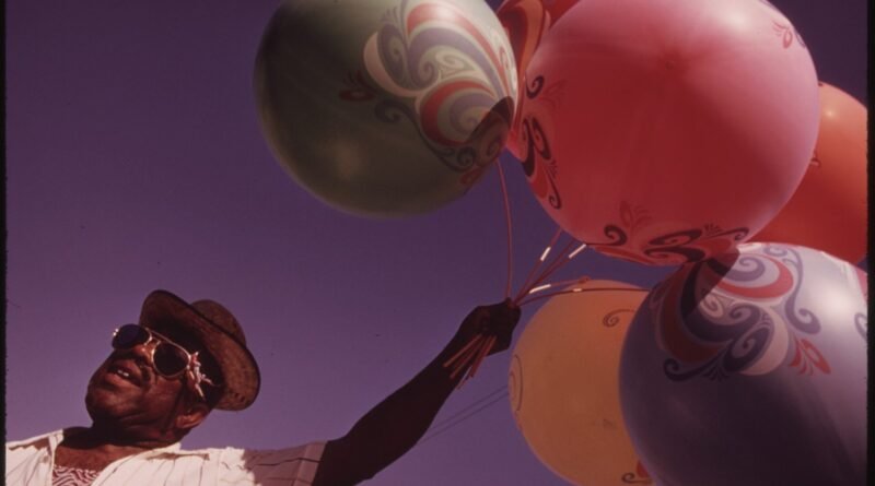 BLACK BALLOON SALESMAN ON SOUTH SIDE CHICAGO'S 47TH STREET MANY OF THE CITY'S BLACK BUSINESS OWNERS STARTED WITH SMALL …