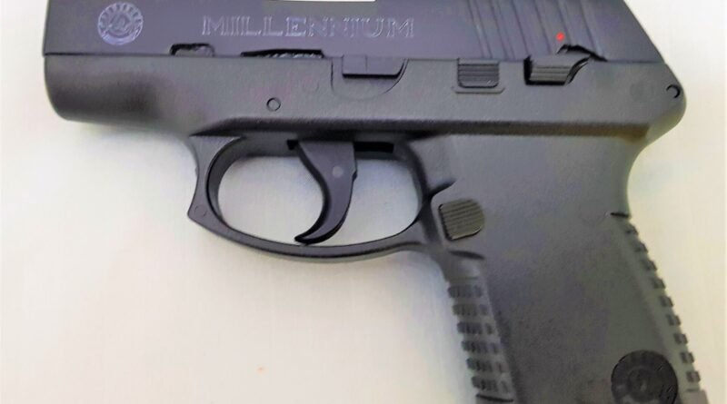 Pistola Taurus - PT138 (cal. .380 ACP) Made in Brazil