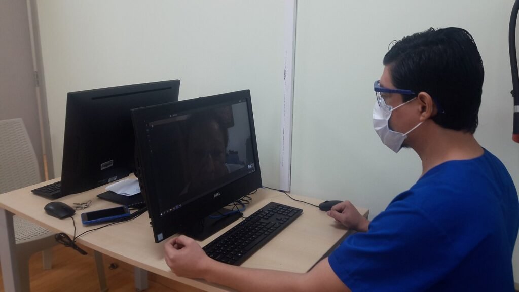 Doctor attending by teleconsultation